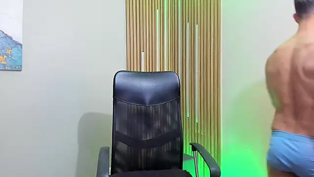Polo and Paul online show from March 2025 11:45:01 PM