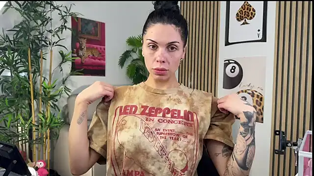 NattyFierros online show from October 2025 08:01:01 AM