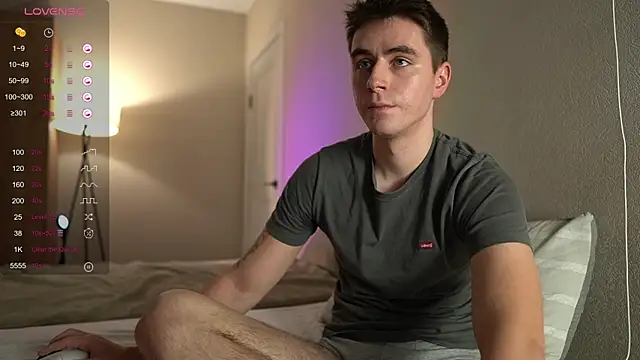 TaisonBrownX online show from October 2025 07:20:02 PM