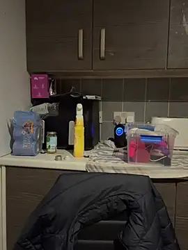 Snapshot of EvieRoseex chatting on December 2024 10:19:01 PM EvieRoseex online show from December 2024 10:19:01 PM