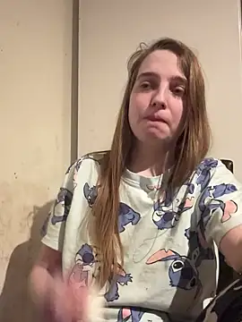 Snapshot of EvieRoseex chatting on March 2025 09:23:01 PM EvieRoseex online show from March 2025 09:23:01 PM