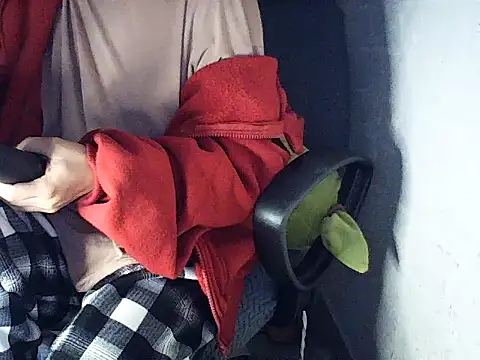 Haralushiaaax online show from December 2025 01:21:02 AM