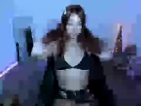 Snapshot of luxurybaby chatting on December 2025 01:00:01 AM luxurybaby online show from December 2025 01:00:01 AM