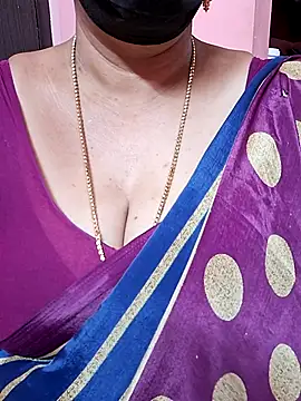 Snapshot of ananya956 chatting on October 2025 08:06:02 PM ananya956 online show from October 2025 08:06:02 PM