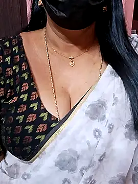 Snapshot of ananya956 chatting on October 2025 06:08:01 PM ananya956 online show from October 2025 06:08:01 PM