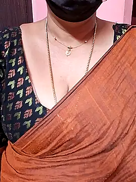 Snapshot of ananya956 chatting on October 2025 11:07:01 PM ananya956 online show from October 2025 11:07:01 PM