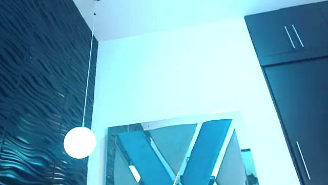 Victoria Coleman online show from September 2025 12:32:02 PM