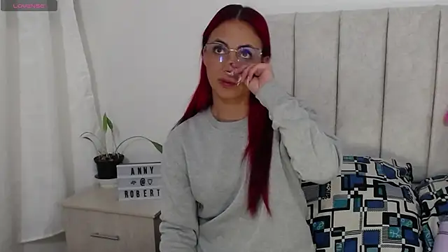 Snapshot of anny_roberts chatting on October 2025 11:30:01 AM anny roberts online show from October 2025 11:30:01 AM