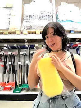 Snapshot of GerallFoxxx chatting on October 2025 03:52:01 PM GerallFoxxx online show from October 2025 03:52:01 PM