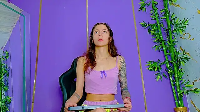 scarlet-jonesx online show from October 2025 12:08:01 AM