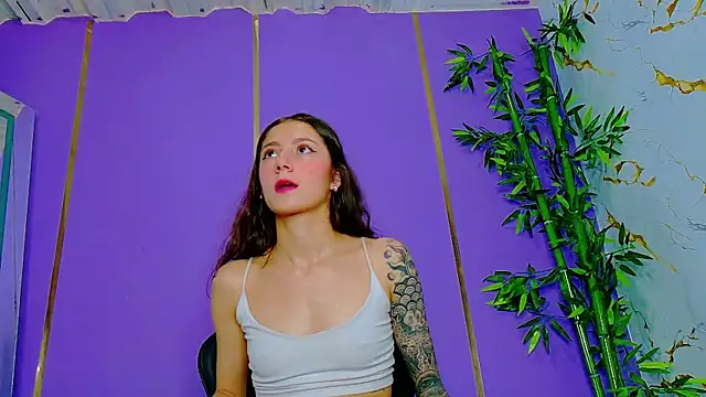 scarlet-jonesx online show from October 2025 11:37:01 PM