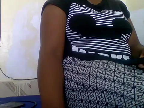 Snapshot of Hot-zeenah chatting on October 2025 03:14:02 PM Hot-zeenah online show from October 2025 03:14:02 PM