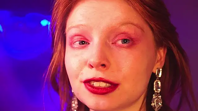 ginger hugs online show from December 2024 01:14:01 AM