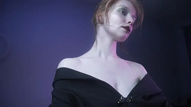 Snapshot of ginger_hugs chatting on October 2025 10:08:02 PM ginger hugs online show from October 2025 10:08:02 PM