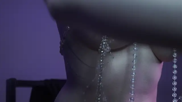 Snapshot of ginger_hugs chatting on October 2025 10:10:01 PM ginger hugs online show from October 2025 10:10:01 PM