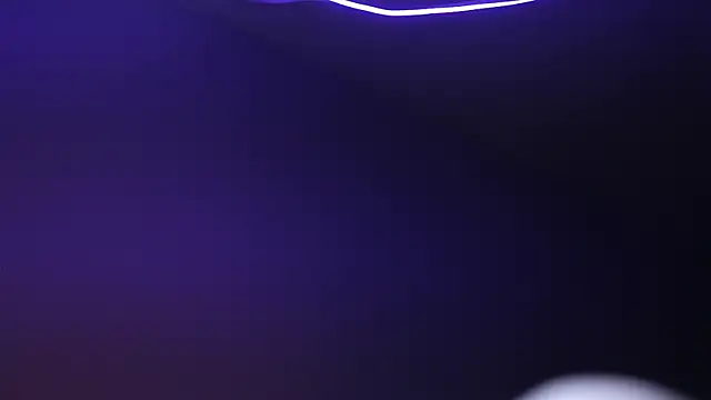 Snapshot of ginger_hugs chatting on November 2025 10:09:02 PM ginger hugs online show from November 2025 10:09:02 PM