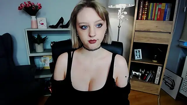 MadelineLust online show from October 2025 02:34:01 PM