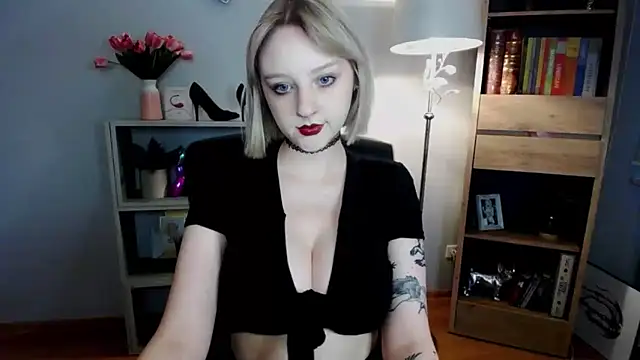 MadelineLust online show from November 2025 03:01:02 PM