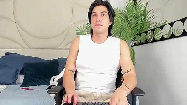 Snapshot of Karimferrer chatting on October 2025 09:00:02 PM Karimferrer online show from October 2025 09:00:02 PM