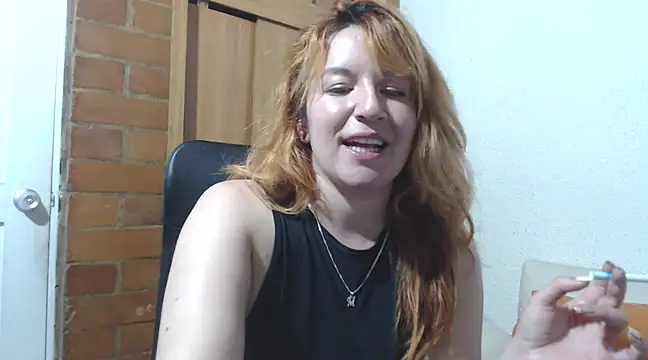 Snapshot of sweet_paula02 chatting on February 2025 11:38:02 PM sweet paula02 online show from February 2025 11:38:02 PM