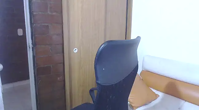 Snapshot of sweet_paula02 chatting on February 2025 05:53:01 PM sweet paula02 online show from February 2025 05:53:01 PM