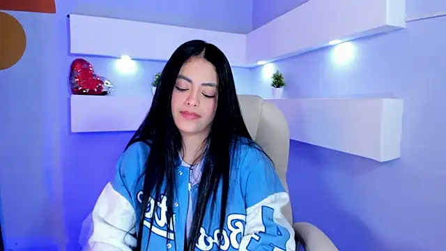 EmilyWalker11 online show from January 2025 07:26:01 AM