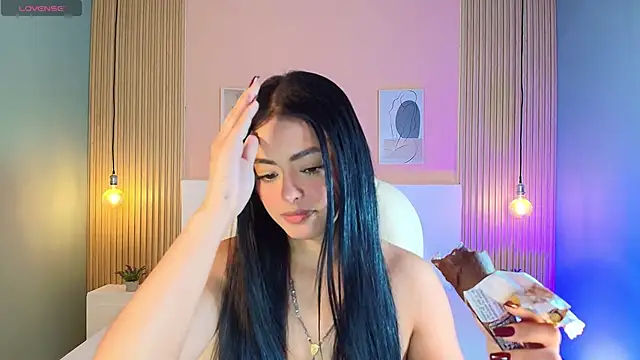 EmilyWalker11 online show from March 2025 04:49:02 AM