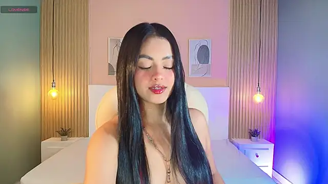 EmilyWalker11 online show from March 2025 04:05:01 AM