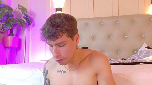 french sexx online show from October 2025 08:32:02 PM