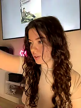 Kimi Ass online show from October 2025 01:25:01 PM