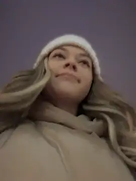 Snapshot of Times__Square chatting on December 2024 05:04:01 AM Times Square online show from December 2024 05:04:01 AM