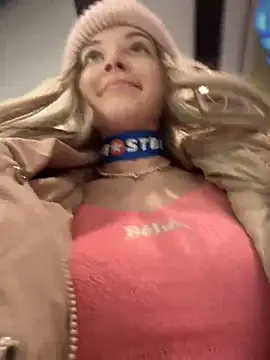 Snapshot of Times__Square chatting on December 2024 06:06:02 AM Times Square online show from December 2024 06:06:02 AM