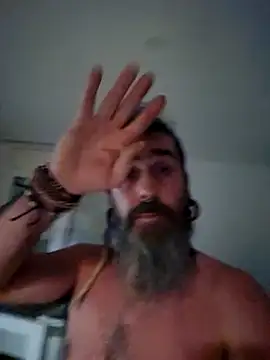 Snapshot of wCletuMEvanr chatting on October 2025 10:28:02 PM wCletuMEvanr online show from October 2025 10:28:02 PM