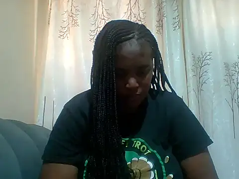 Snapshot of Beauty_beee chatting on October 2025 11:00:01 AM Beauty beee online show from October 2025 11:00:01 AM