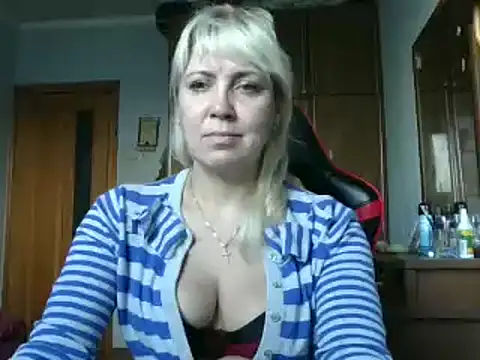 IrinaB1 online show from October 2025 05:44:02 AM