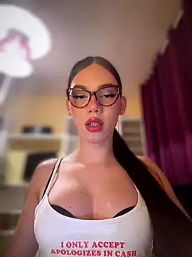 Snapshot of Carlita_cute chatting on October 2025 07:22:01 PM Carlita cute online show from October 2025 07:22:01 PM