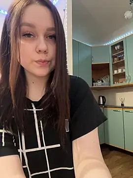 Snapshot of Marylallka5 chatting on January 2025 04:17:01 PM Marylallka5 online show from January 2025 04:17:01 PM