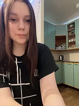 Snapshot of Marylallka5 chatting on January 2025 03:11:02 AM Marylallka5 online show from January 2025 03:11:02 AM