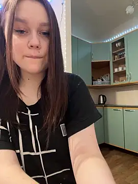 Snapshot of Marylallka5 chatting on January 2025 06:13:02 AM Marylallka5 online show from January 2025 06:13:02 AM