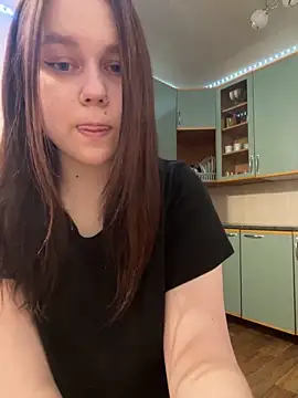 Snapshot of Marylallka5 chatting on February 2025 06:02:01 PM Marylallka5 online show from February 2025 06:02:01 PM