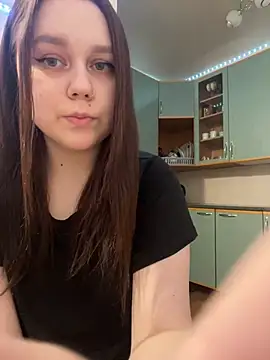 Snapshot of Marylallka5 chatting on February 2025 03:00:01 PM Marylallka5 online show from February 2025 03:00:01 PM