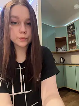 Snapshot of Marylallka5 chatting on March 2025 04:49:01 AM Marylallka5 online show from March 2025 04:49:01 AM