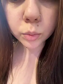 Snapshot of Marylallka5 chatting on March 2025 07:51:02 AM Marylallka5 online show from March 2025 07:51:02 AM