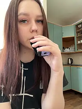 Snapshot of Marylallka5 chatting on March 2025 02:02:01 PM Marylallka5 online show from March 2025 02:02:01 PM