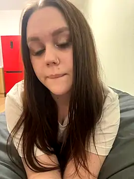 Snapshot of Marylallka5 chatting on September 2025 05:02:01 PM Marylallka5 online show from September 2025 05:02:01 PM