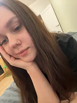 Snapshot of Marylallka5 chatting on September 2025 09:59:02 PM Marylallka5 online show from September 2025 09:59:02 PM