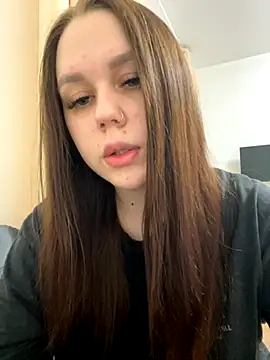 Snapshot of Marylallka5 chatting on November 2025 05:57:02 PM Marylallka5 online show from November 2025 05:57:02 PM