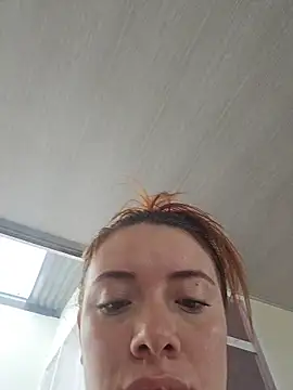 Snapshot of valery_mora chatting on October 2025 03:53:01 PM valery mora online show from October 2025 03:53:01 PM