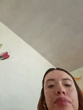 Snapshot of valery_mora chatting on November 2025 03:56:02 PM valery mora online show from November 2025 03:56:02 PM