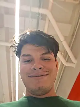 Snapshot of _Ottis_ chatting on October 2025 03:03:01 PM Ottis online show from October 2025 03:03:01 PM